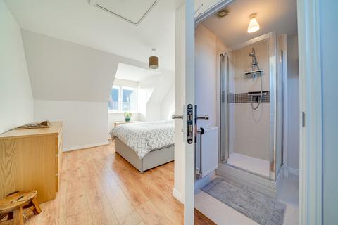 5a Sterling Way, Upper Cambourne, Cambridge, CB23 6BL