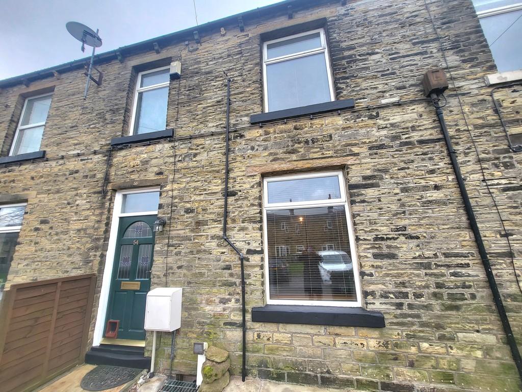 Moorlands Road Birkenshaw 2 Bed Terraced House For Sale £129 995