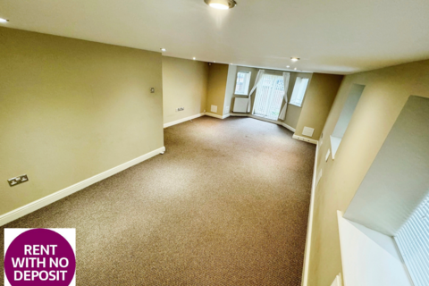 2 bedroom flat to rent, Clarendon Road, Sale, Greater Manchester, M33