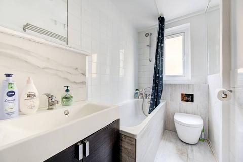 2 bedroom flat for sale, Wyfold Road, Munster Village, London, SW6