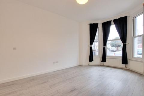 Flat 2, 100 Waddon Road, Croydon, CR0 4JG