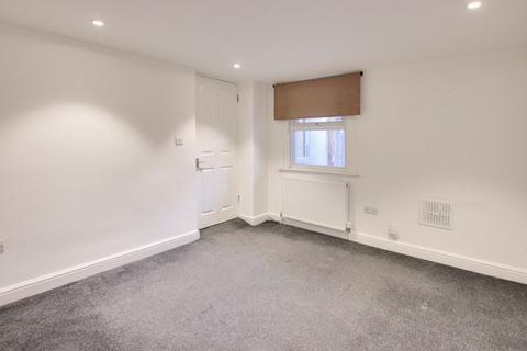 Flat 2, 100 Waddon Road, Croydon, CR0 4JG