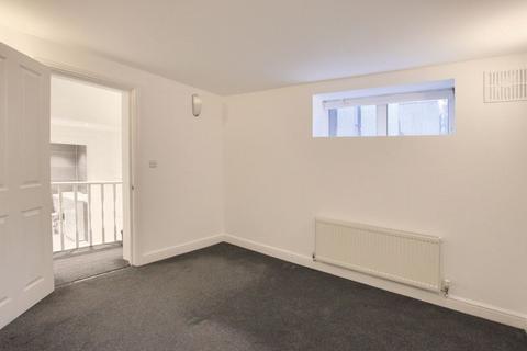 Flat 2, 100 Waddon Road, Croydon, CR0 4JG