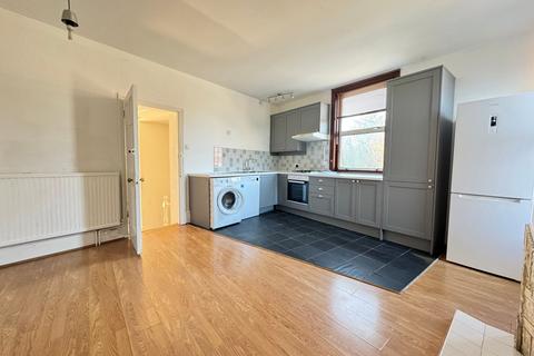 2 bedroom flat for sale, Church Road, Milford, GU8