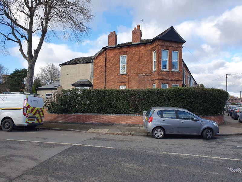 Gravelly Lane, Erdington, Birmingham, B23 6LT 3 bed semidetached house