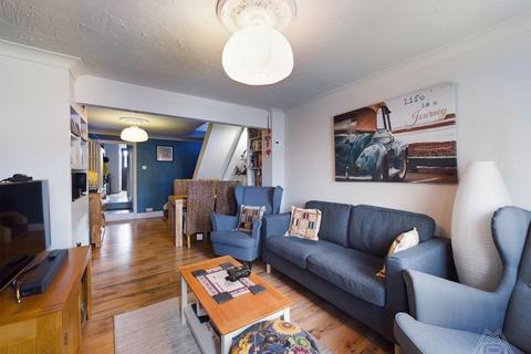 7, Knowlton Cottages South Road, South Ockendon, RM15 6DS