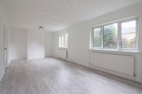 70 Rhoslan, Tredegar, NP22 4PG