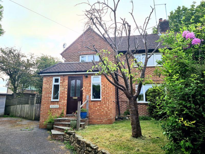 Western Road, Crowborough 3 bed semidetached house £450,000