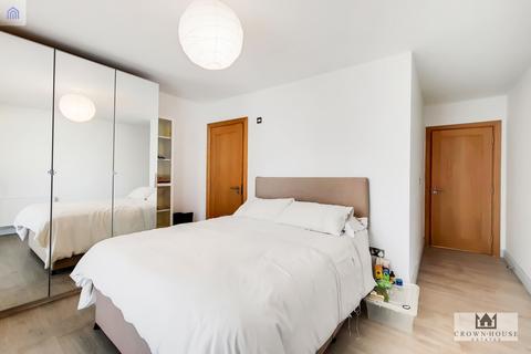 undefined, Wendell Mews, London, W12
