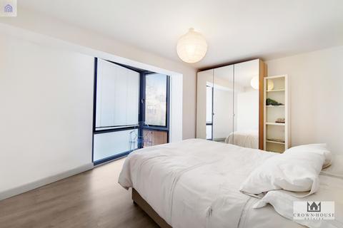 undefined, Wendell Mews, London, W12