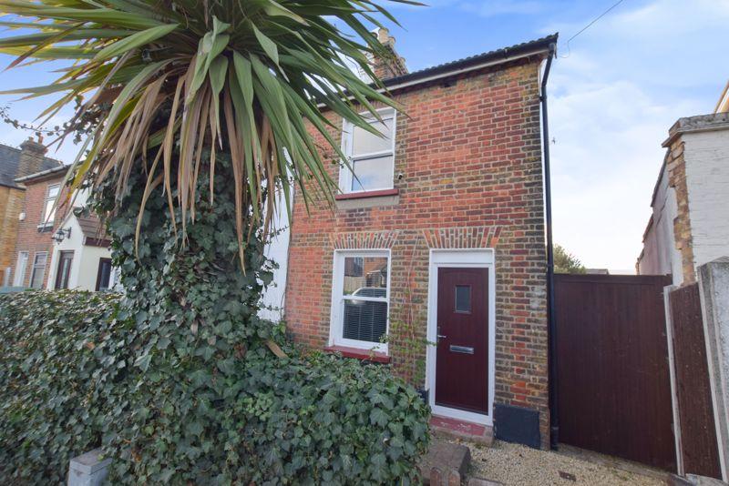 Southend Road, StanfordLeHope 2 bed semidetached house for sale £