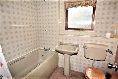 35 Oakdene Close, Pinner, HA5 4EQ