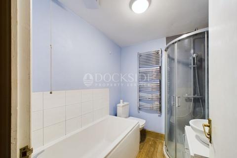 41 Emerald Close, London, E16 3TS