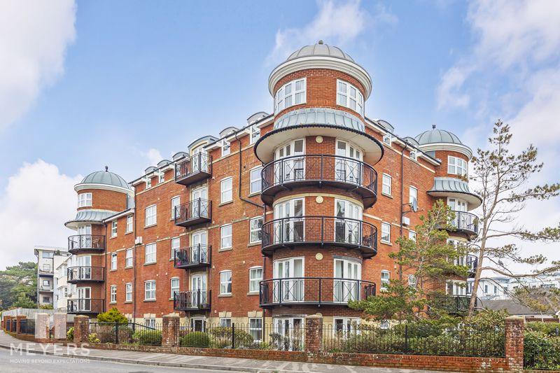 Sanderling Court, 10a Spa Road, BH5 2 bed apartment for sale
