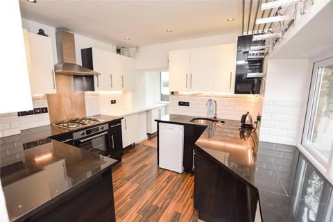 2 bedroom detached house to rent, Lynstone Road, Bude, Cornwall