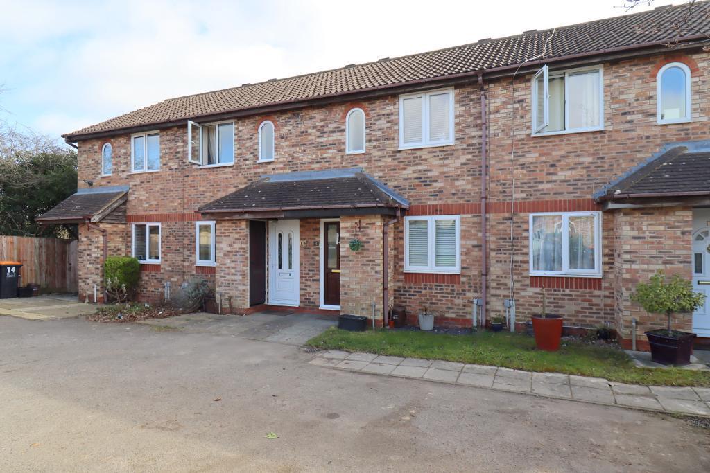 Furze Close, Bushmead, Luton, Bedfordshire, LU2 7UB 2 bed terraced