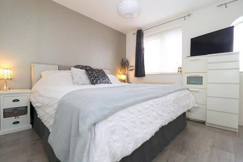 16 Furze Close, Luton, LU2 7UB
