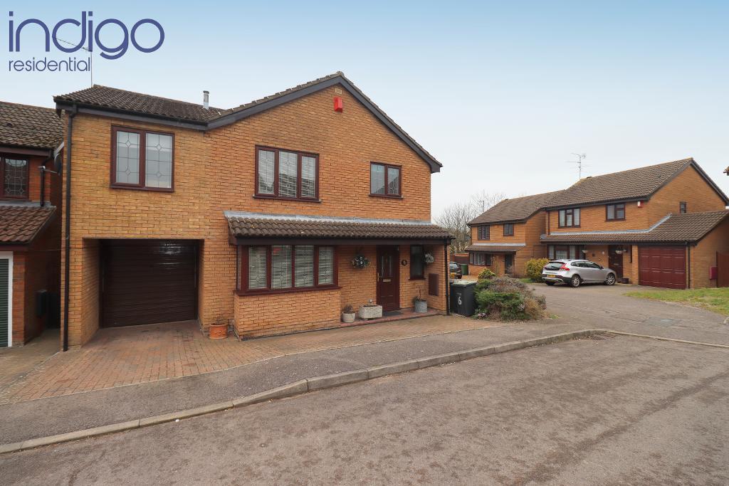 Barleyvale, Barton Hills, Luton, LU3 4DH 5 bed detached house for sale