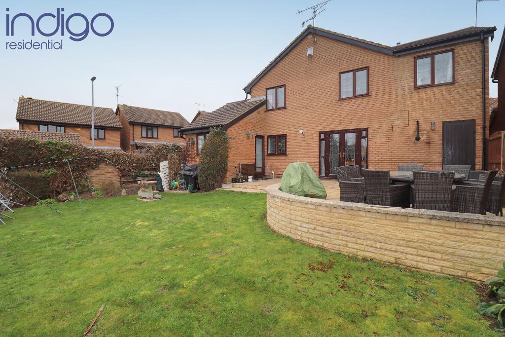 Barleyvale, Barton Hills, Luton, LU3 4DH 5 bed detached house £500,000