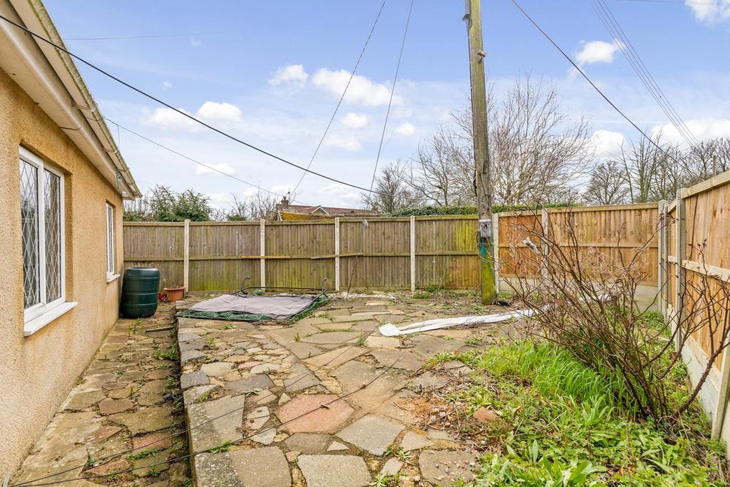 Red Barn Lane, Ewell Minnis, Dover, CT15 3 bed detached bungalow for