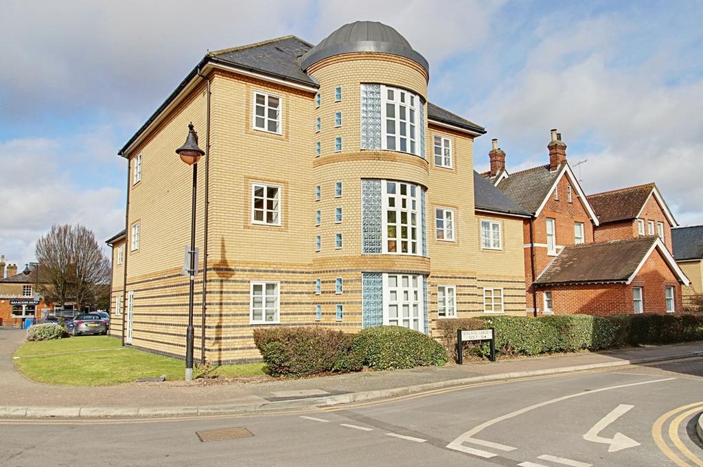 Newland Gardens, Hertford, SG13 2 bed apartment £1,295 pcm (£299 pw)
