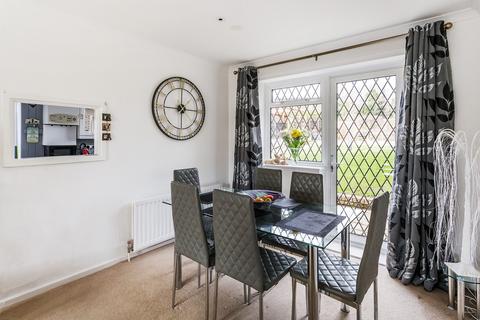 15 Forge Croft, Edenbridge, TN8 5BW