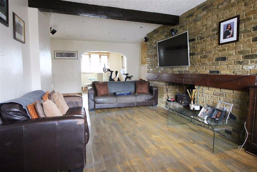 Melrose Avenue, Borehamwood, Herts 4 bed semidetached house £959,000