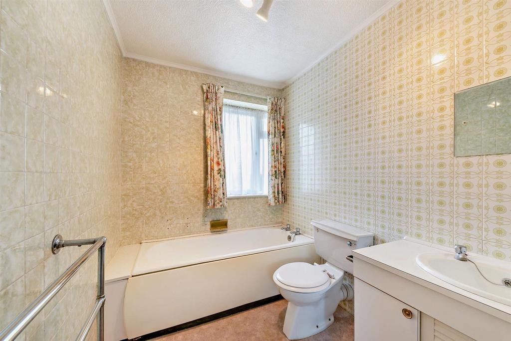 Ensuite bathroom