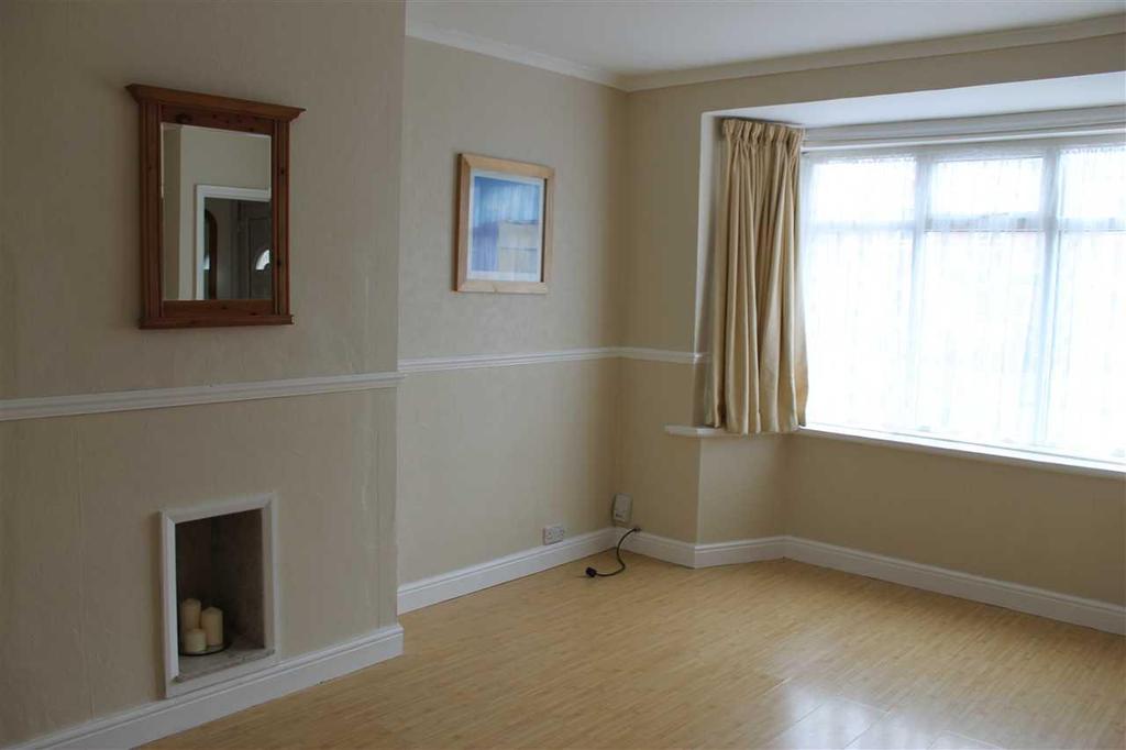 Hornsey Road,Kingstanding 3 bed terraced house £845 pcm (£195 pw)