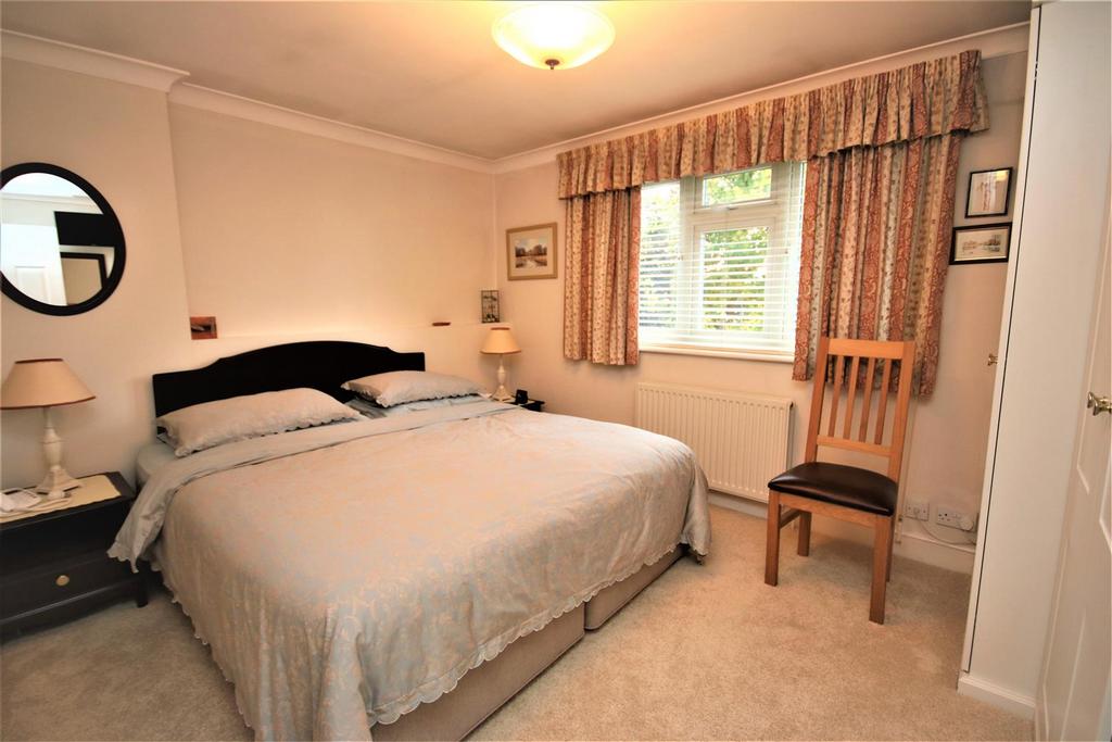 Bedroom 3: