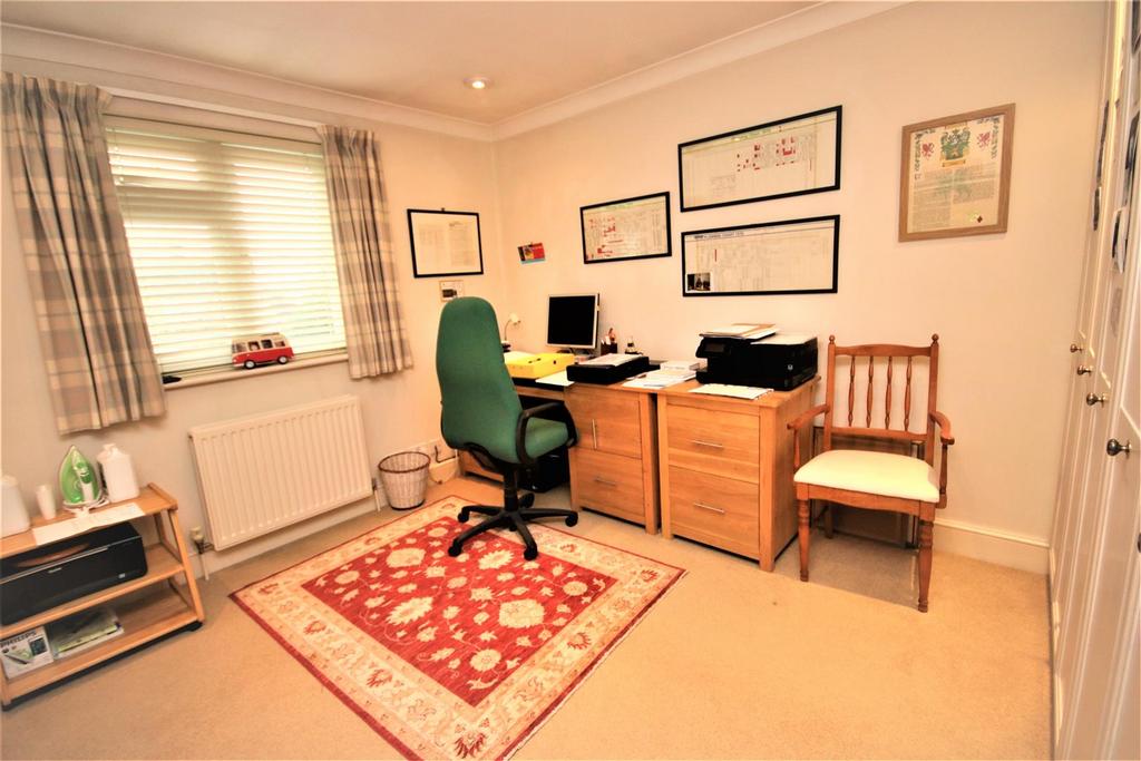 Bedroom 4: