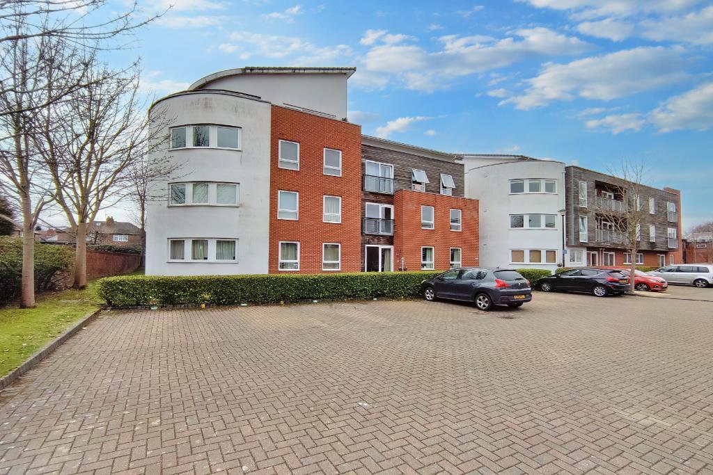 Romana Square, Park Road, Timperley 2 bed apartment £1,050 pcm (£242 pw)