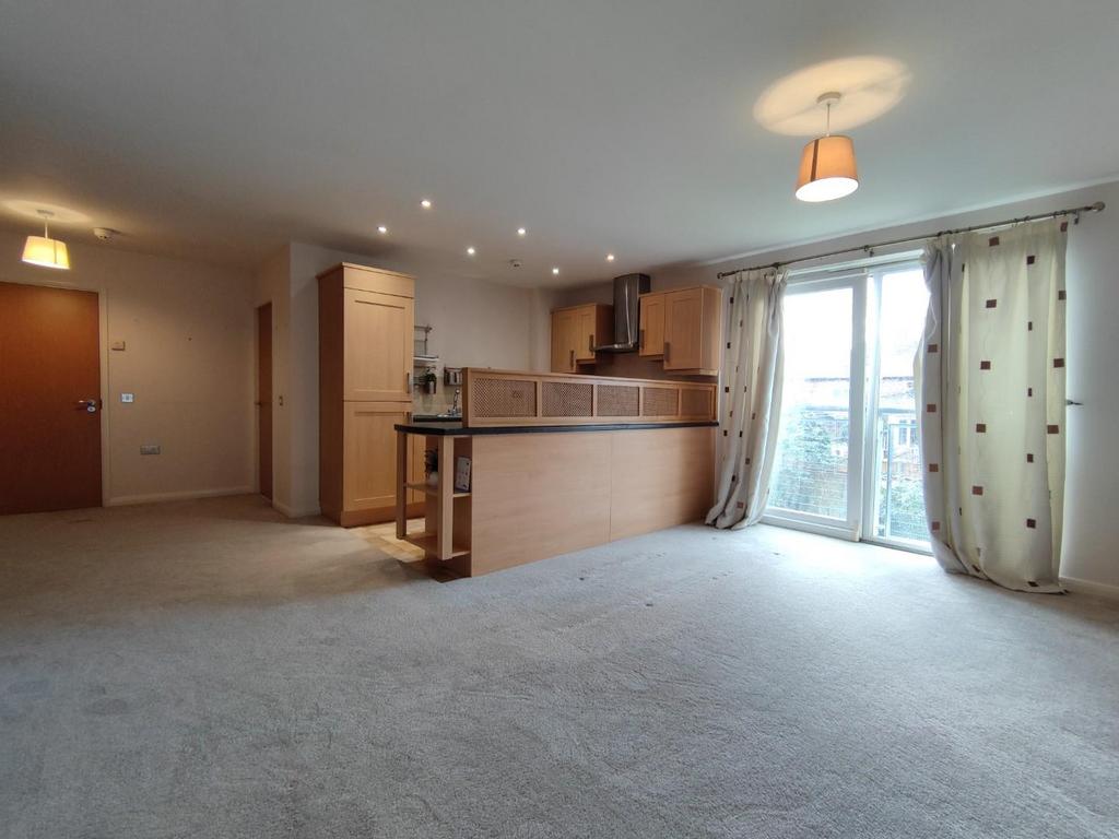 Romana Square, Park Road, Timperley 2 bed apartment £1,050 pcm (£242 pw)