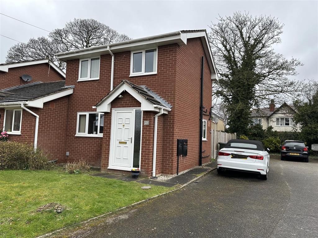 Ashtree Farm Court, Willaston 2 bed end of terrace house £750 pcm (£173 pw)