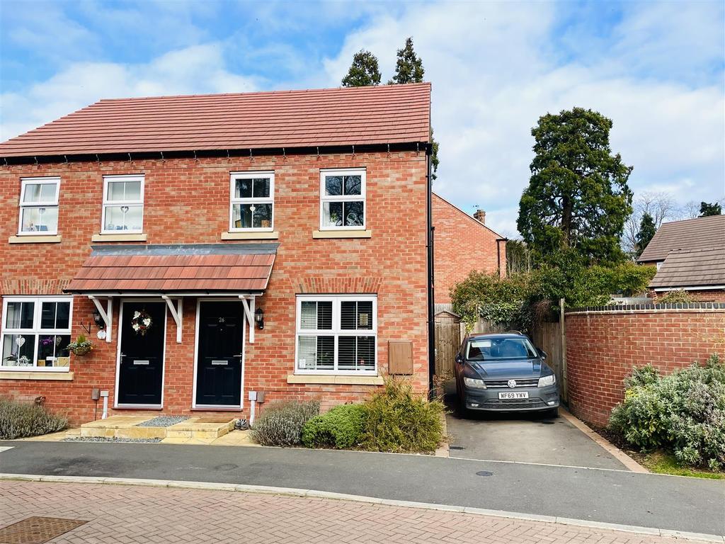 Kensington Avenue, Burbage, Hinckley 2 bed semidetached house £132,000