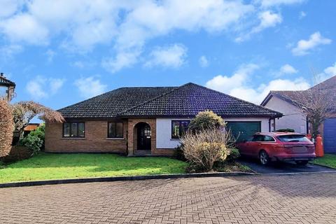 4 bedroom detached bungalow for sale, Golwg Y Twr, Llanarthney, Carmarthen