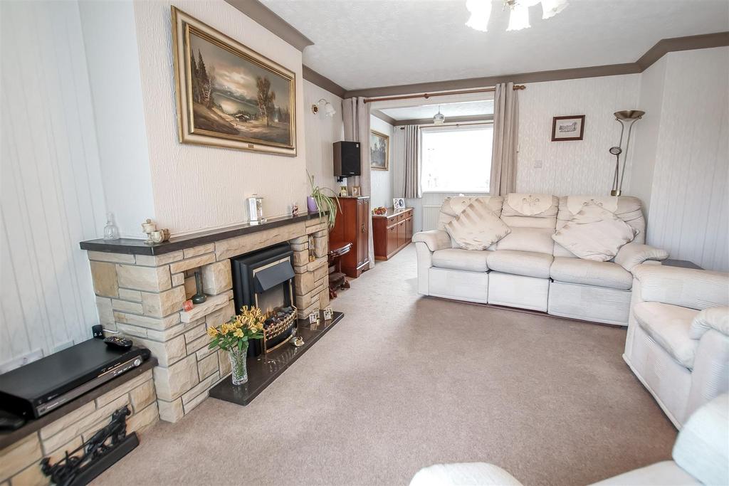 Fulthorpe Avenue, Darlington 4 bed semidetached house £265,000