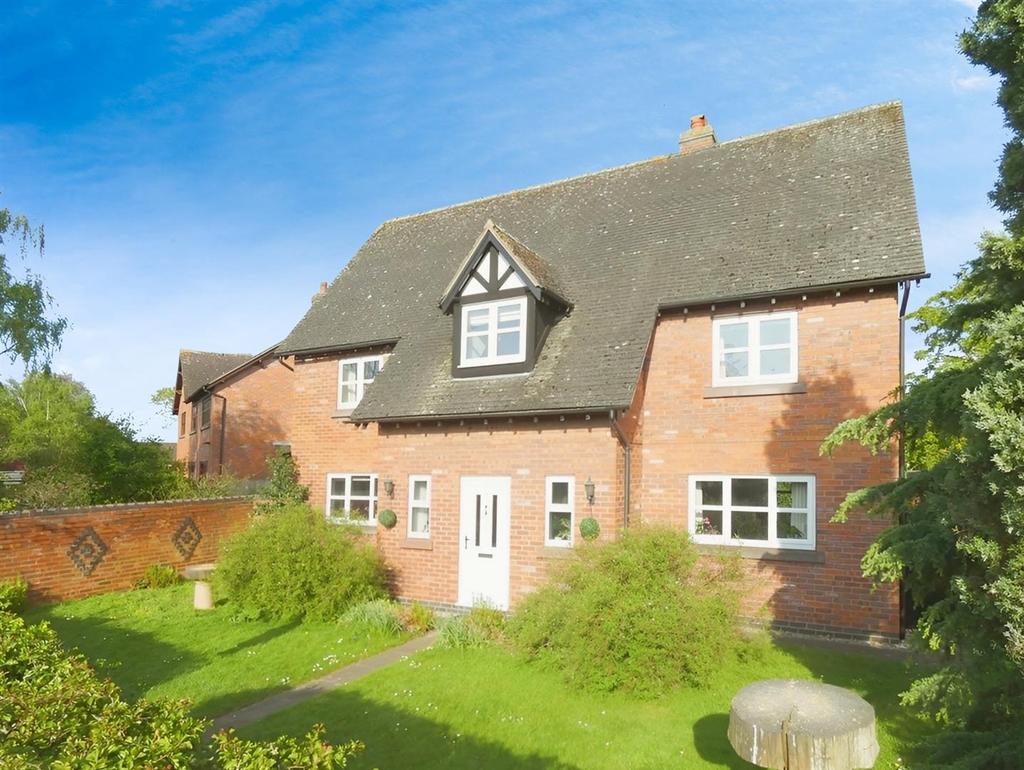 Chartwell Park, Sandbach 4 bed detached house £499,950