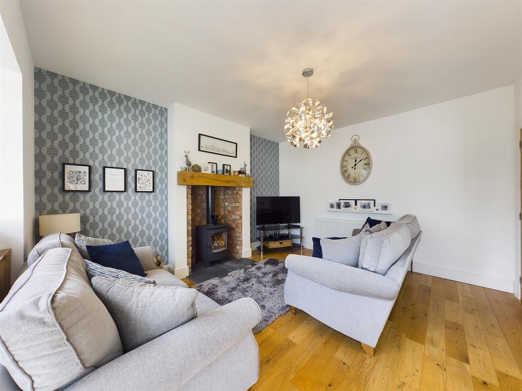 Sitting area: