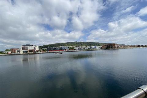 2 bedroom penthouse for sale, South Quay, Kings Road, Marina, Swansea