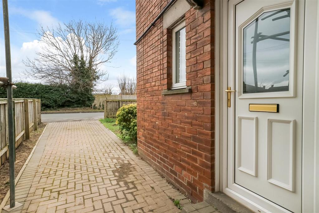 Norton Road, Sadberge, Darlington 3 bed semidetached house £750 pcm