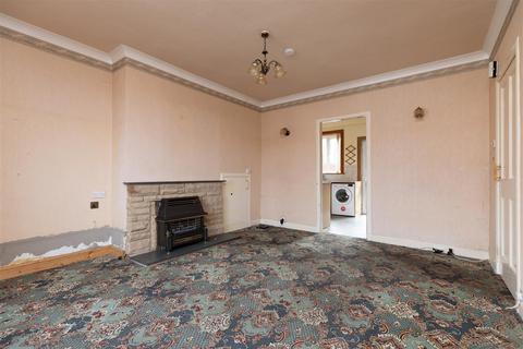 19 Banklands, Newburgh, Cupar, KY14 6DN