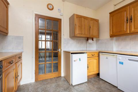 19 Banklands, Newburgh, Cupar, KY14 6DN