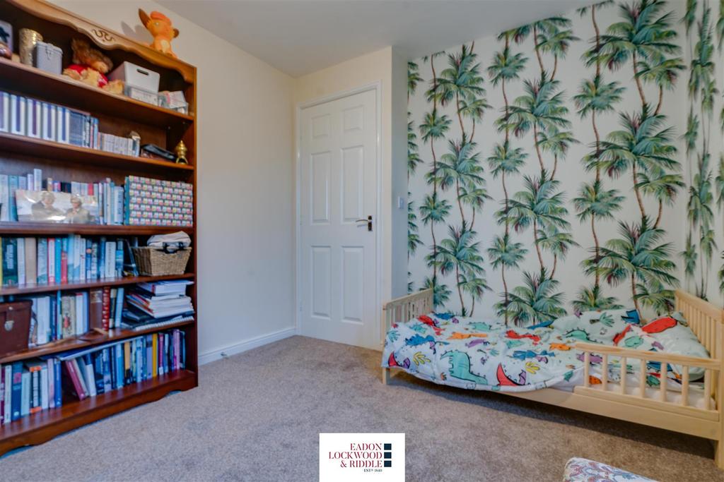 Bedroom 2-2.jpg