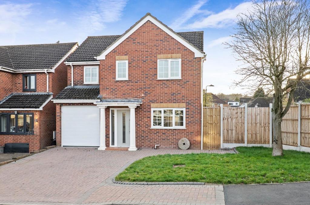 The Buckleys, Alvechurch, Birmingham, B48 7NF 4 bed detached house for