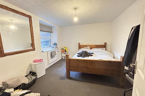 Flat 1, 83 Central Parade, Herne Bay, CT6 5JQ