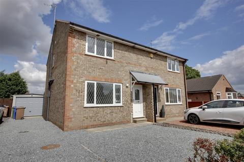 6 Briar Close, Newport, Brough, HU15 2QY