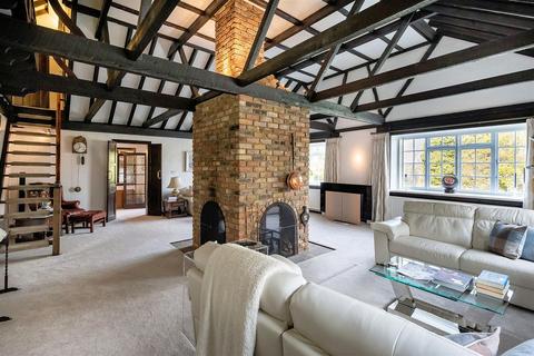 4 bedroom chalet for sale - Epping Road, Roydon, Essex