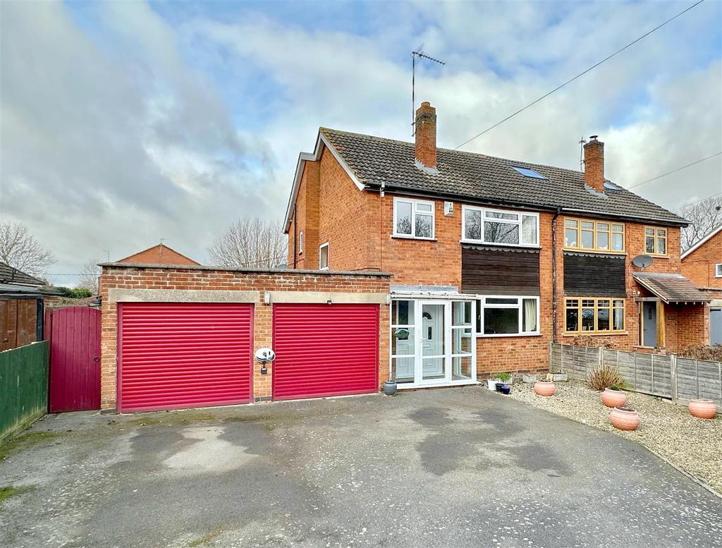 Goose Lane, Lower Quinton... 3 bed semidetached house £325,000
