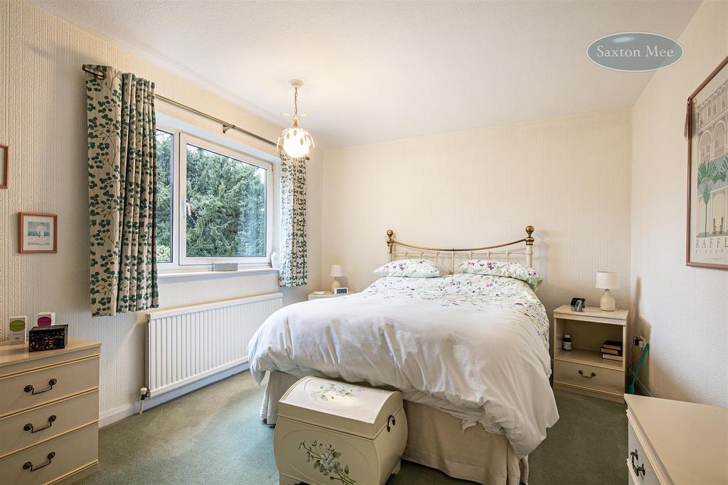 Dalebrook Court, Stumperlowe Crescent... 2 bed apartment £340,000